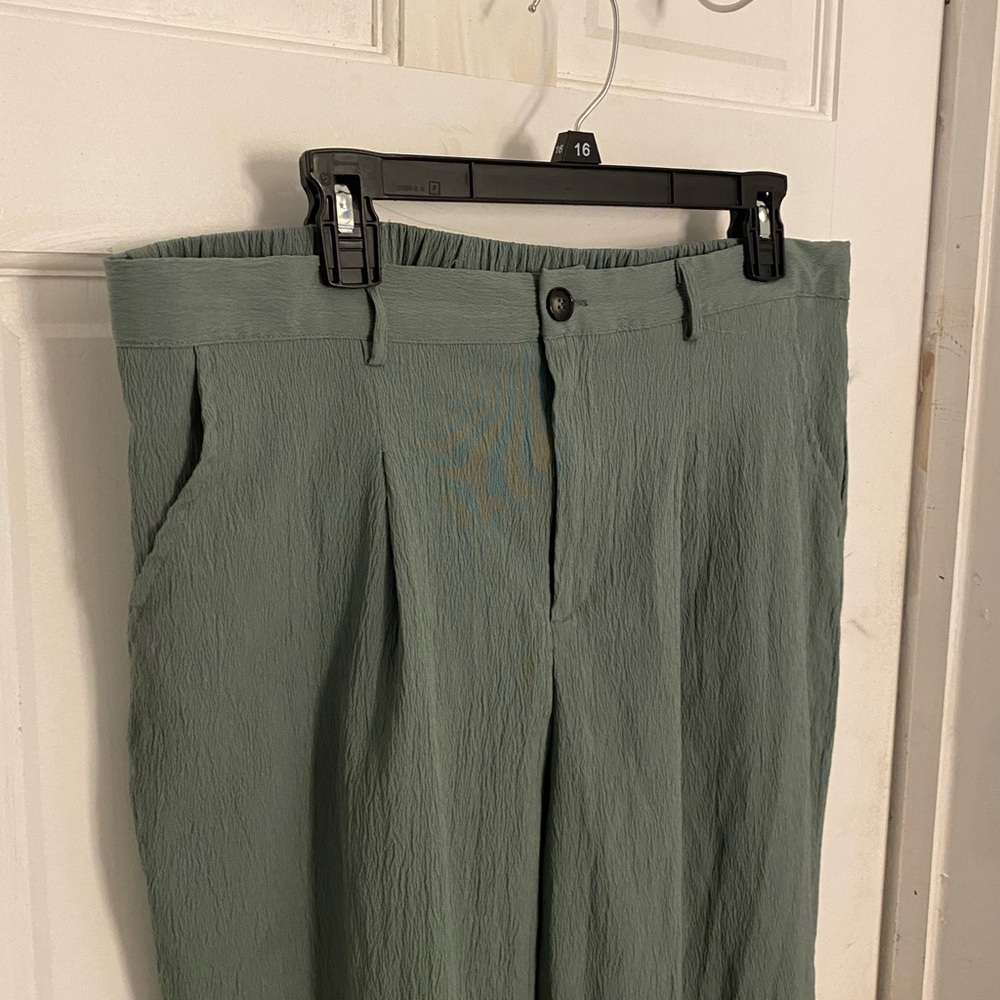 SHEIN Womens Sage Green Chinos
